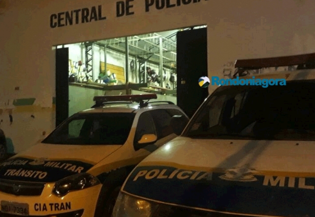 Deficiente físico estupra mulher em casa de apoio Deficiente físico estupra mulher em casa de apoio