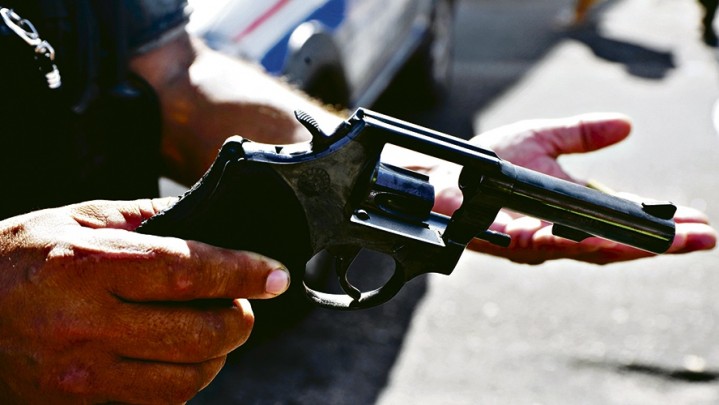 Homem é alvejado por vários tiros na Zona Leste da Capital de Rondônia Homem é alvejado por vários tiros na Zona Leste da Capital de Rondônia