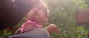 Pai enforca filha de 11 meses e transmite crime ao vivo no Facebook Pai enforca filha de 11 meses e transmite crime ao vivo no Facebook