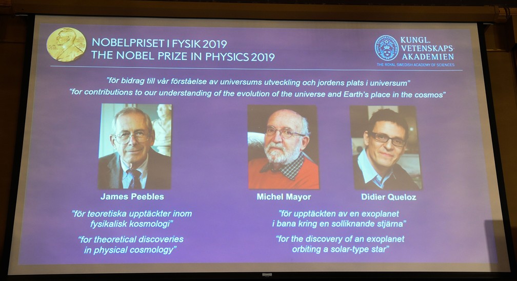 Trio leva Nobel de Física de 2019 por pesquisas sobre origem do universo e descoberta de planeta