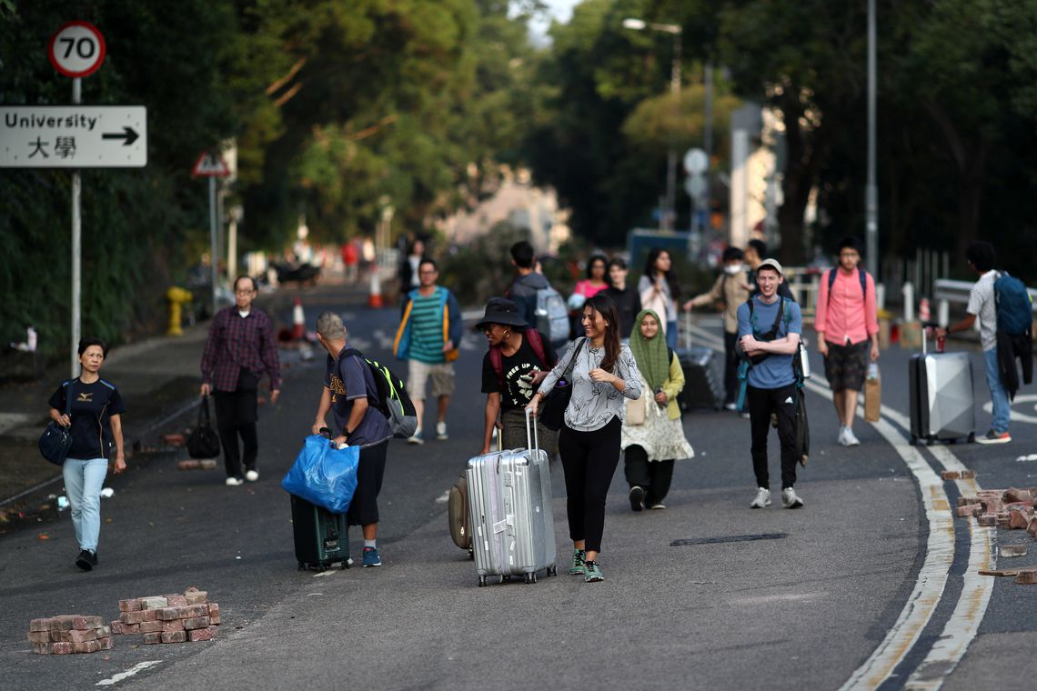 Hong Kong registra novos confrontos neste domingo