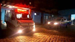 Casal armado com machado e faca ataca idoso durante assalto na Capital Casal armado com machado e faca ataca idoso durante assalto na Capital