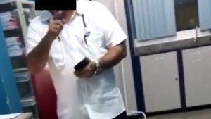 Mulher acusa médico de agressão após buscar socorro para mãe na UPA Leste Mulher acusa médico de agressão após buscar socorro para mãe na UPA Leste
