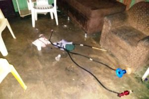 Durante a madrugada PM acaba com coronafest e conduz oito maiores e nove menores à Delegacia Durante a madrugada PM acaba com coronafest e conduz oito maiores e nove menores à Delegacia