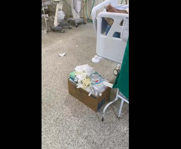 Sem coleta, lixo infectante acumula em UTI do Hospital de Base Sem coleta, lixo infectante acumula em UTI do Hospital de Base