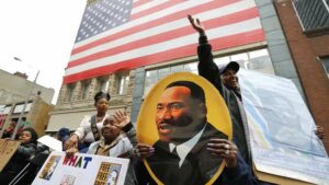 Documentário mostra como o FBI tentou arruinar a luta de Martin Luther King Documentário mostra como o FBI tentou arruinar a luta de Martin Luther King