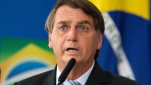 Povo ‘merece sofrer’ caso decida votar em Lula, diz Bolsonaro Povo ‘merece sofrer’ caso decida votar em Lula, diz Bolsonaro