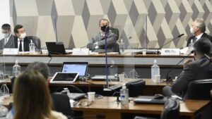 Resposta de Wajngarten sobre Bolsonaro irrita relator e presidente da CPI Resposta de Wajngarten sobre Bolsonaro irrita relator e presidente da CPI