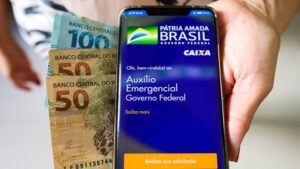 Beneficiários nascidos no mês de fevereiro podem sacar auxílio emergencial Beneficiários nascidos no mês de fevereiro podem sacar auxílio emergencial