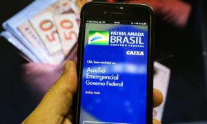 Auxílio Emergencial: nascidos em abril podem sacar 3ª parcela Auxílio Emergencial: nascidos em abril podem sacar 3ª parcela
