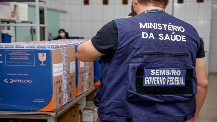 Rondônia avança no ranking nacional de distribuição de vacinas