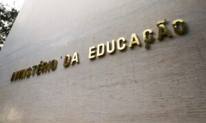 Ministério da Educação cria Programa Educação e Família Ministério da Educação cria Programa Educação e Família