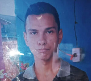 Família procura jovem desaparecido desde a manhã de sexta-feira Família procura jovem desaparecido desde a manhã de sexta-feira