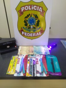 Jovem é preso após receber notas falsas pelos Correios em Porto Velho Jovem é preso após receber notas falsas pelos Correios em Porto Velho