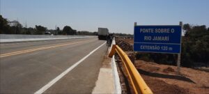 Ponte de mão dupla sobre o rio Jamari é inaugurada na BR-421 em Ariquemes, RO Ponte de mão dupla sobre o rio Jamari é inaugurada na BR-421 em Ariquemes, RO