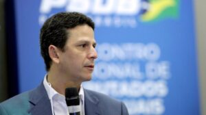 PSDB anuncia oposição a Bolsonaro e abre debate sobre impeachment PSDB anuncia oposição a Bolsonaro e abre debate sobre impeachment