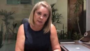 Lobista se cala sobre atuação de ex-mulher de Bolsonaro em nomeações Lobista se cala sobre atuação de ex-mulher de Bolsonaro em nomeações