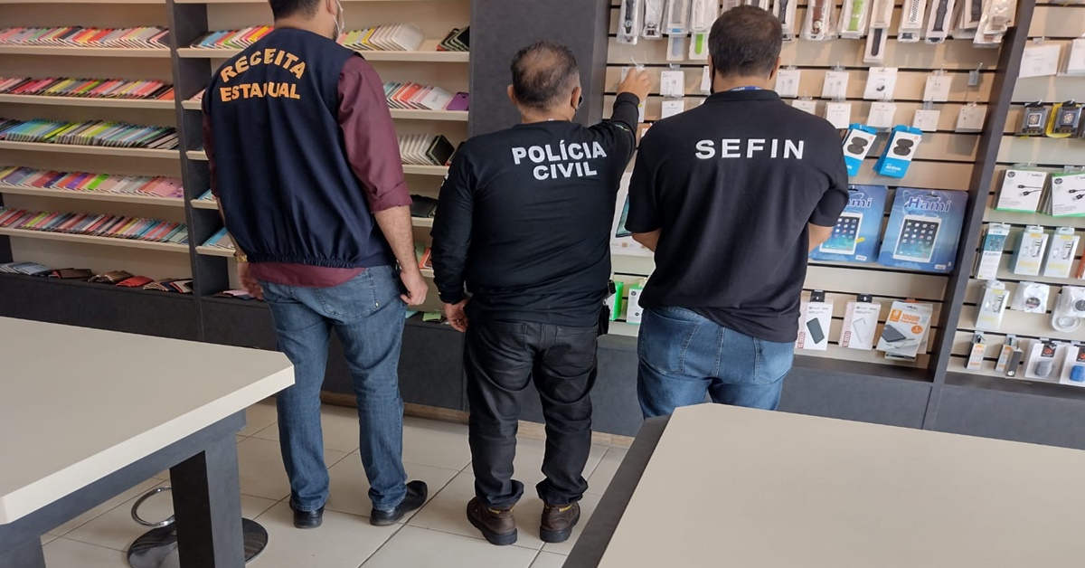 Polícia Civil e Sefin fazem operação em lojas que vendiam sem nota fiscal Polícia Civil e Sefin fazem operação em lojas que vendiam sem nota fiscal