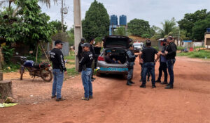 Grande operação da Delegacia de Furtos e Roubos faz prisões e apreensões na Vila Princesa