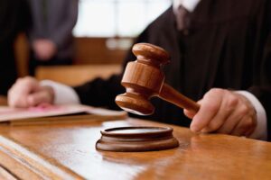 Estado de RO vai pagar indenização à filha de policial que tirou a própria vida dentro de quartel Estado de RO vai pagar indenização à filha de policial que tirou a própria vida dentro de quartel